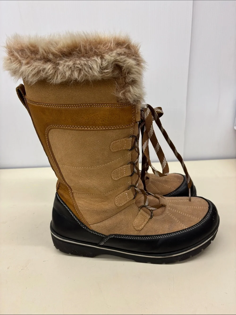 Universal Thread Tan Faux-Fur Lace-Up Winter Boots